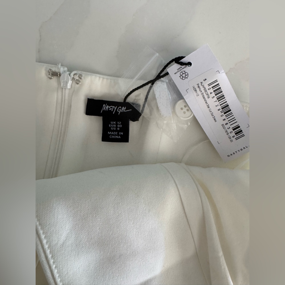 Nasty Gal White Backless Dress - Picture 9 of 11